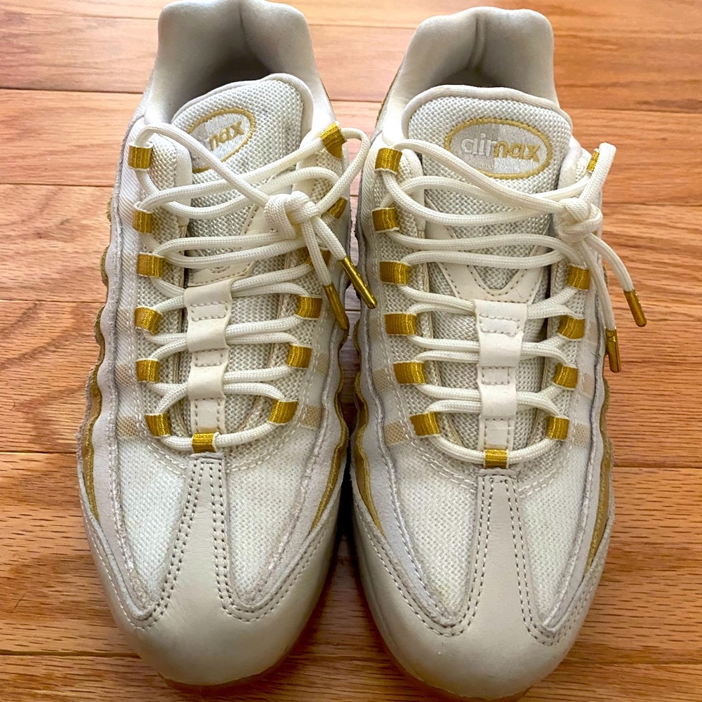 Nike Women’s Airmax size 8.5